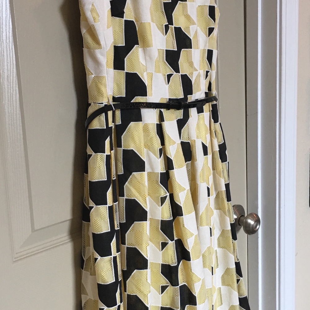 Calvin Kline Dress. Size 10. New. Yellow and Black - Picture 4 of 8